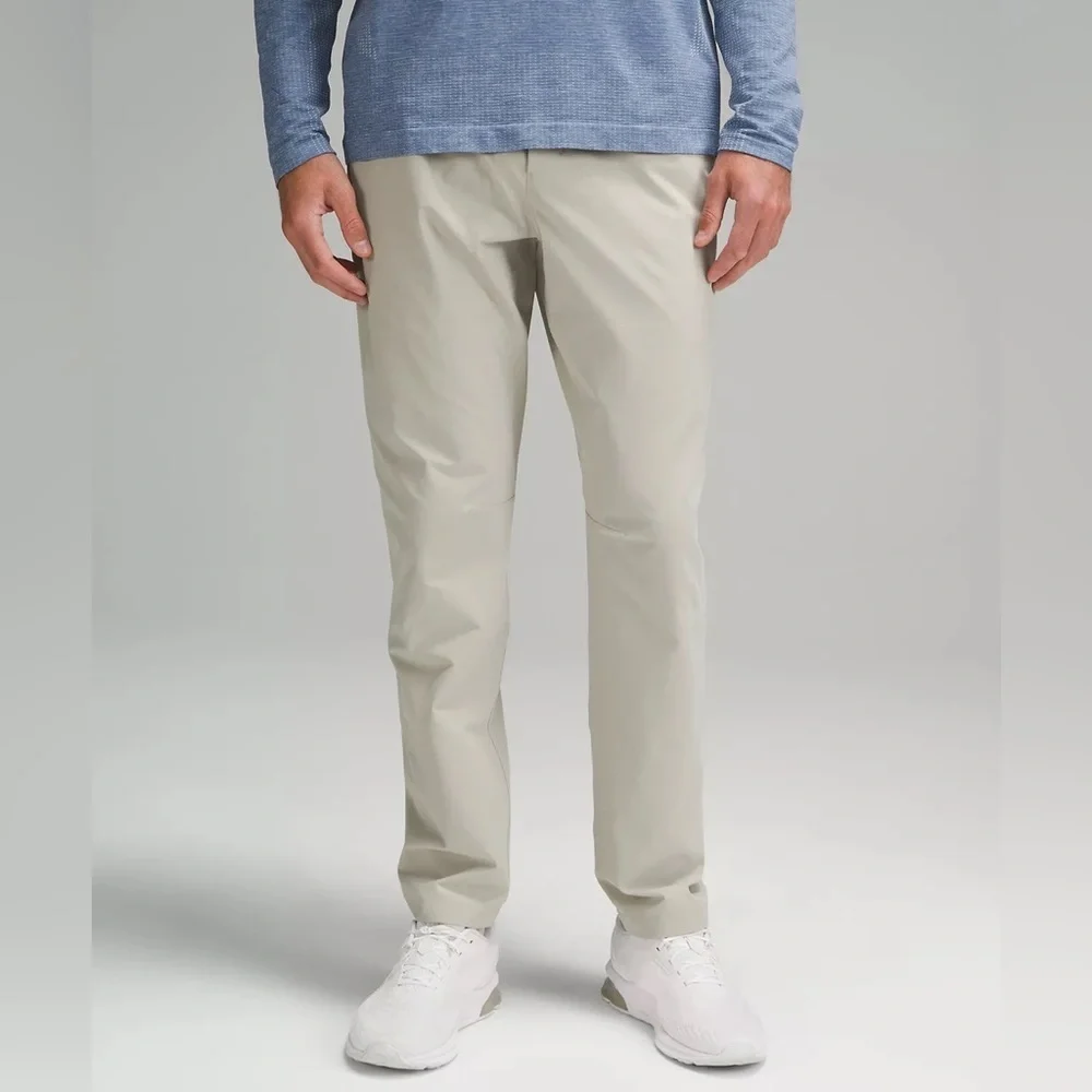 NWT Lululemon athletica Men's Light Gray Commision Pant Classic 34